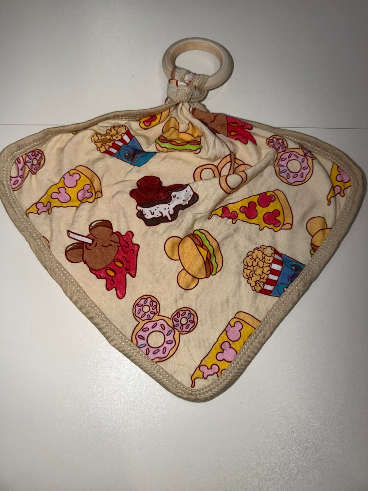 Mouse Snacks Lovey 🍩